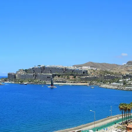 With Beautiful View, Pool, Aircon - Puerto Rico