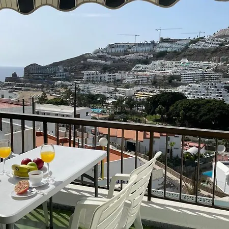 With Beautiful View, Pool, Aircon - Puerto Rico Apartment