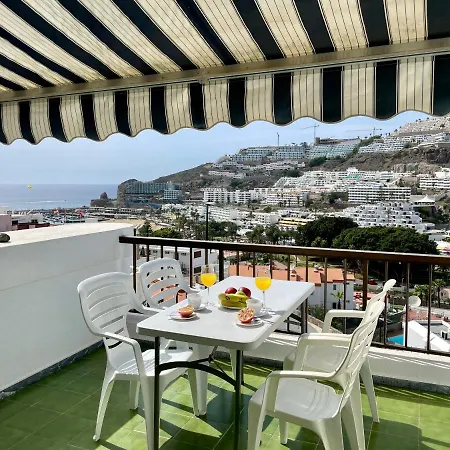 With Beautiful View, Pool, Aircon - Puerto Rico